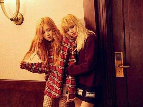 Fanfic / Fanfiction Stay With Me -ChaeLisa - Capítulo 20-surprise