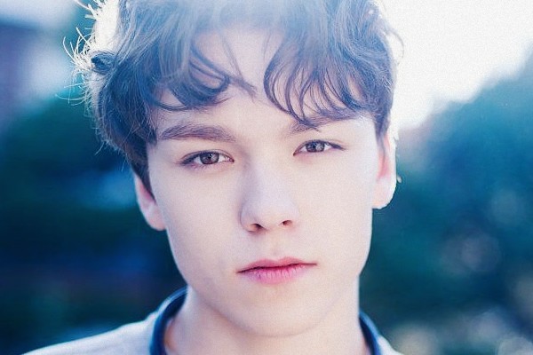 Fanfic / Fanfiction The Ideal Girl - Imagine Vernon (Seventeen). - Balls On The Line.