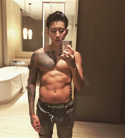 Fanfic / Fanfiction The son of Jay Park - Three:.