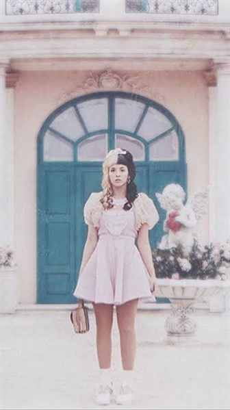 Dollhouse - Melanie Martinez escrita como se canta