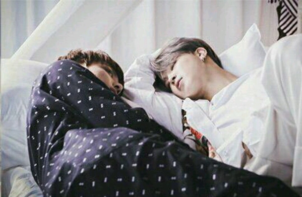 Fanfic / Fanfiction JIKOOK- amizade que virou amor - Massagem