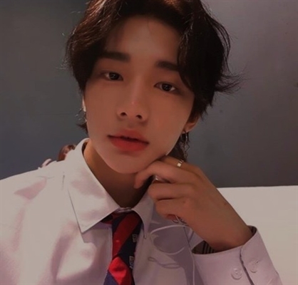 Fanfic / Fanfiction Why are you so obsessed with me?- One shot Hyunjin. - Why are you so obsessed with me? 2-3