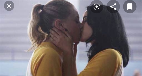 Fanfic / Fanfiction Melhores amigas? - 4 cap-o beijo