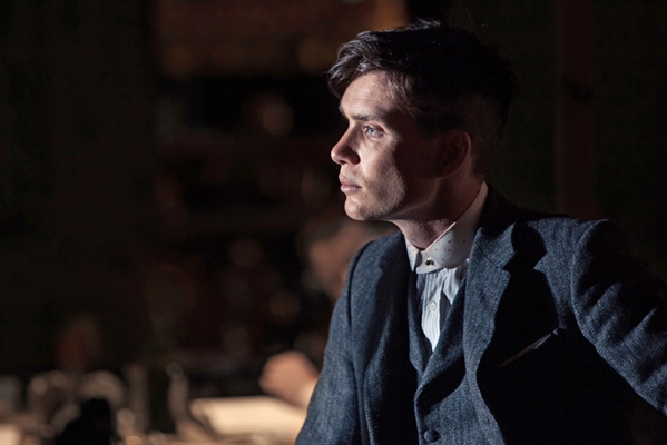 Peaky Blinders”: o adeus aos Shelby nunca parece definitivo (e isso é um  problema) – Observador