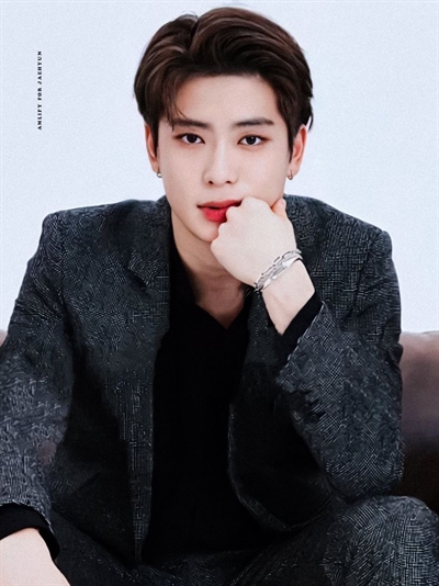 Fanfic / Fanfiction In exchange for that - Jung Jaehyun - NCT - Meio clichê