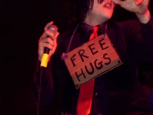 Fanfic / Fanfiction Free Hugs (Frerard) - Free Hugs