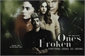 História: Broken Ones