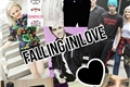 História: Falling in Love