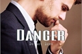 História: Danger! Do not love.