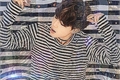 História: Um h&#243;spede inesperado (jikook)oneshot