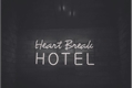 História: HeartBreak Hotel