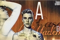 História: A Casa de Madeira ; Justin Bieber