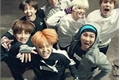 História: Bts Out Of Normal