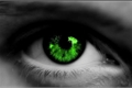 História: O Homem e a Menina dos Olhos Verdes