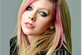 História: Avril Lavigne n&#227;o est&#225; morta