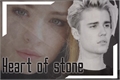 História: Heart of stone