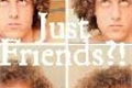 História: Just Friends?!