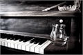 História: (ONESHOT) Grand Piano (Bellarke version)