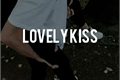 História: Lovely Kiss - One Shot Scorbus