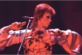 História: Ziggy Stardust and the Spiders From Mars