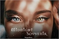 História: Midnight Souvenir - Catradora