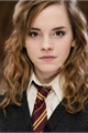 História: Fire Whiskey - Hermione Granger x Leitora