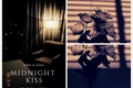 História: Midnight Kiss