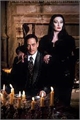 História: Nossa lua cheia do amor (Morticia Addams x Gomez Addams)