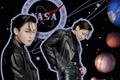 História: Satellite (yoonkook) &#128171;