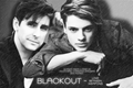 História: BLACKOUT - Love Between Weapons (Henray)